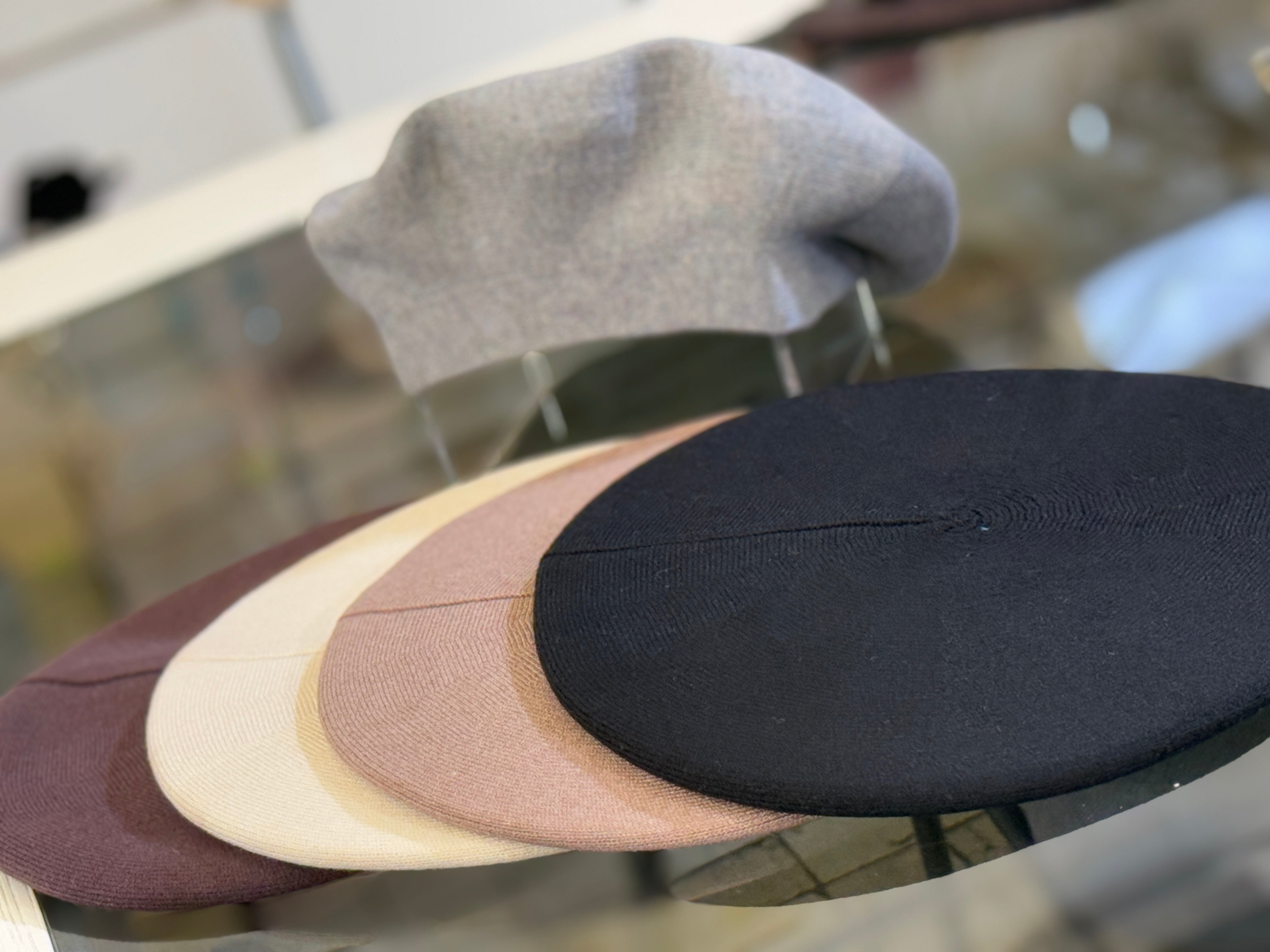 Cappello 𝐏𝐚𝐫𝐢𝐬